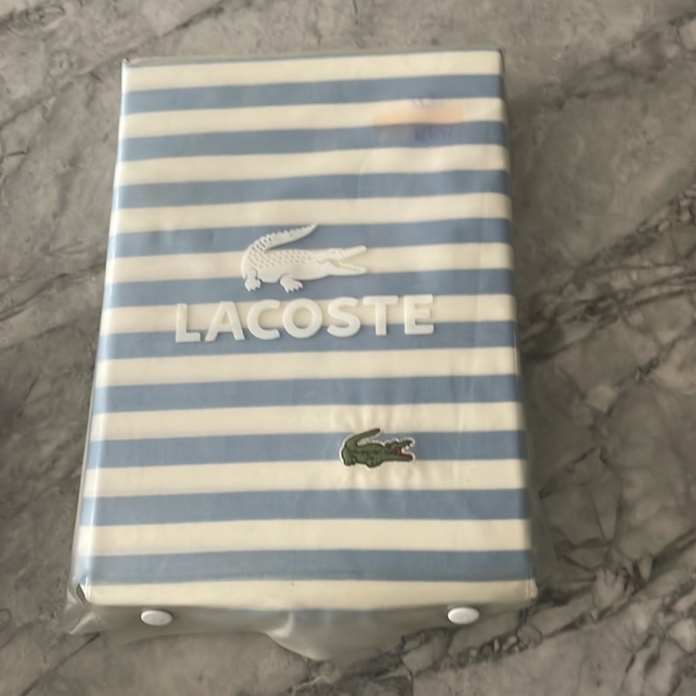 Lacoste bedding - Picture 2 of 4